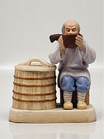 Антикварная статуэтка "Крестьянин в белой рубахе, пьющий воду из ковша", фарфор, бисквит, Вербилки (бывш. Гарднер), 1927-32 гг.